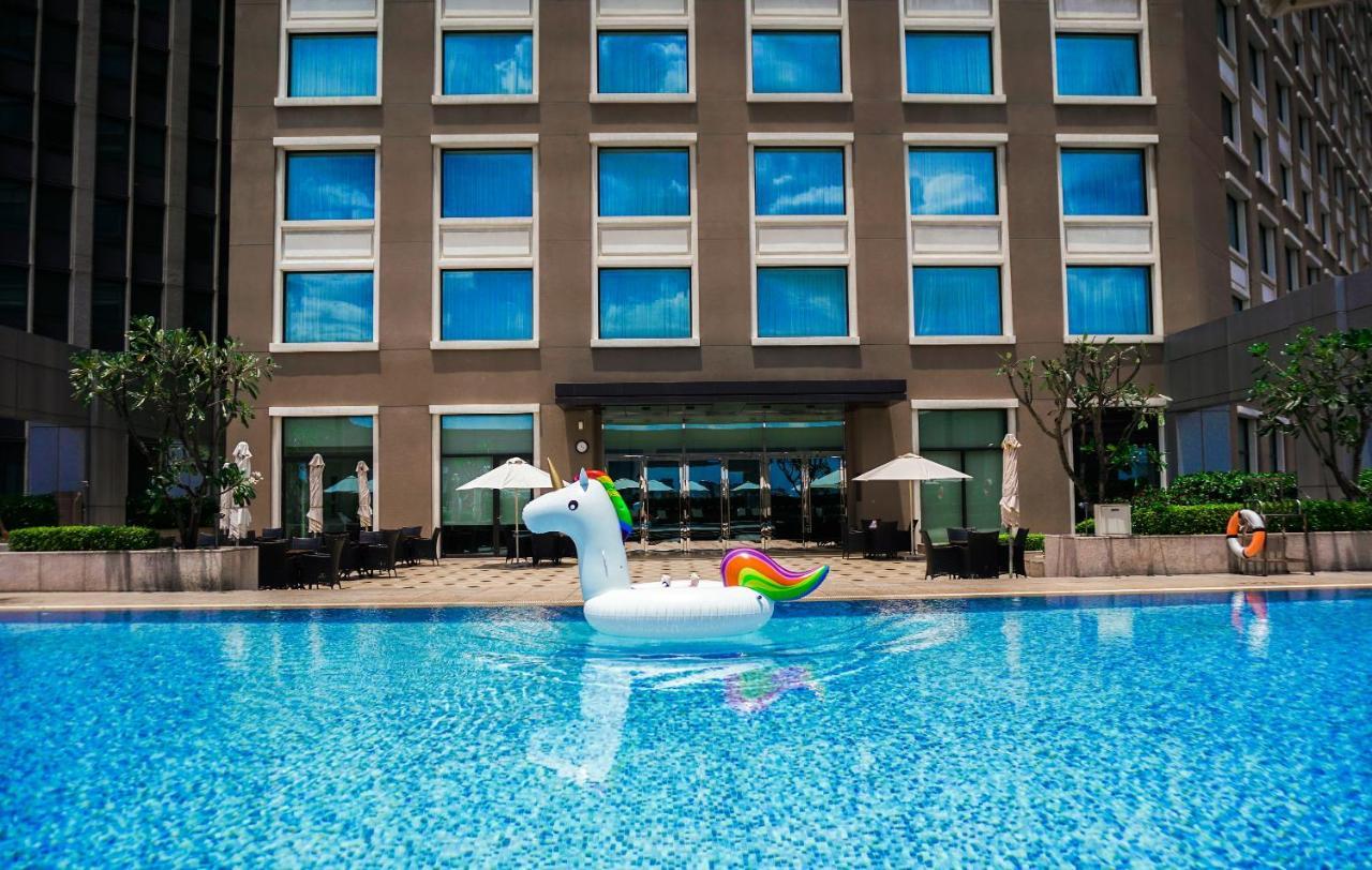 Khách sạn Nikko Saigon 5*
