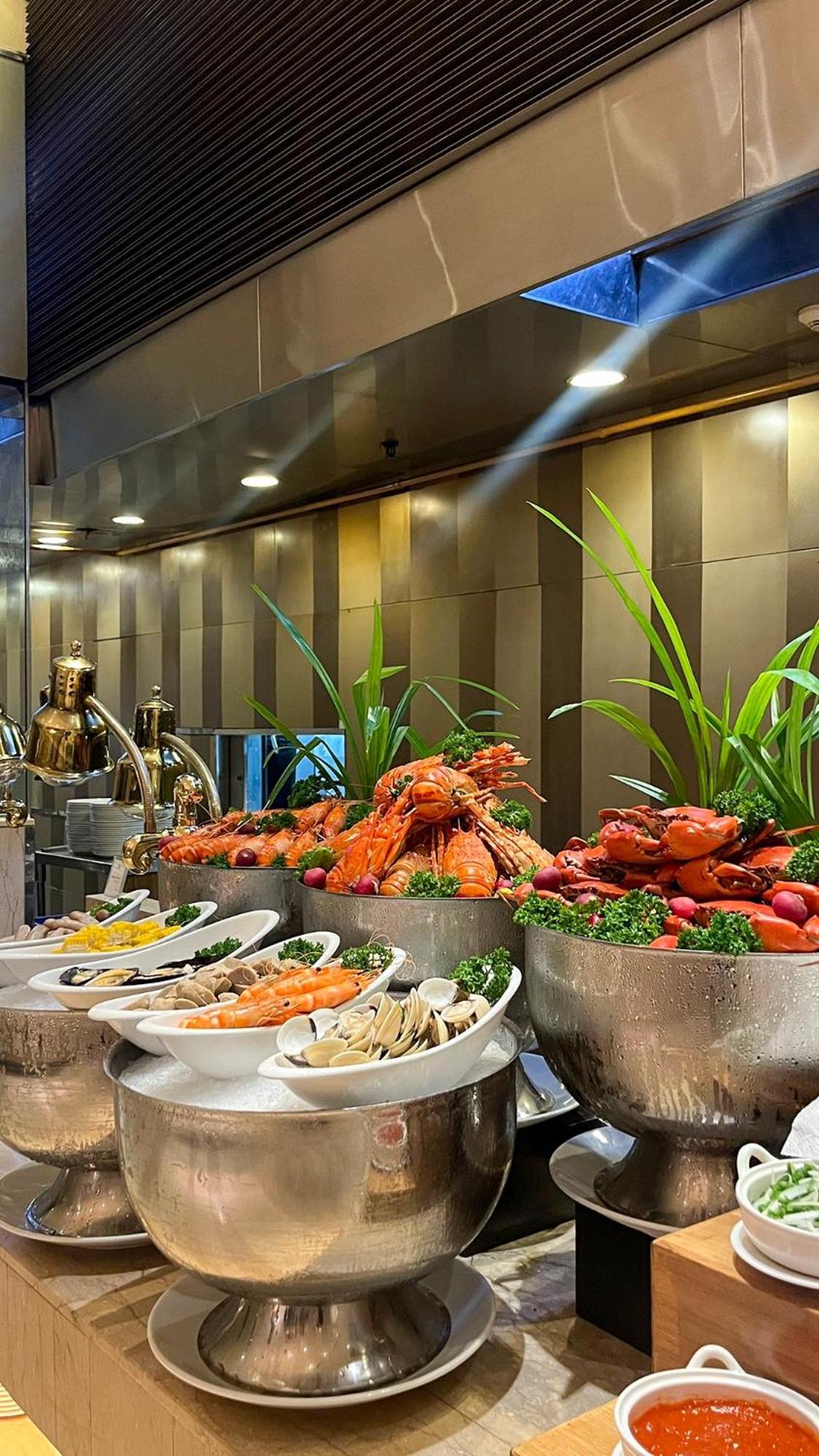 Khách sạn Nikko Saigon 5*
