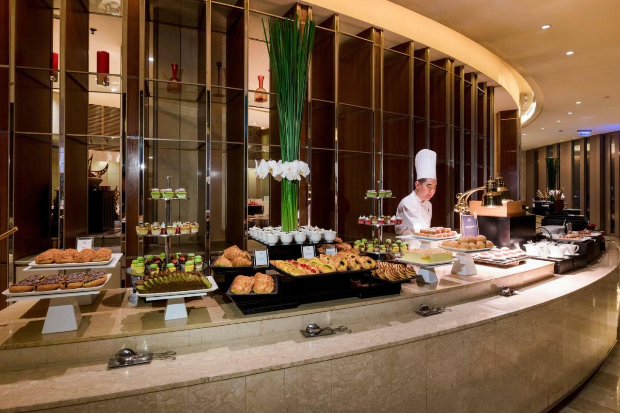 Nikko Saigon Khách sạn 5*